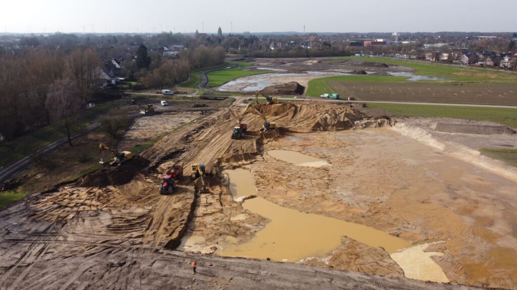 Aushub und Transport des überschüssigen Sandboden