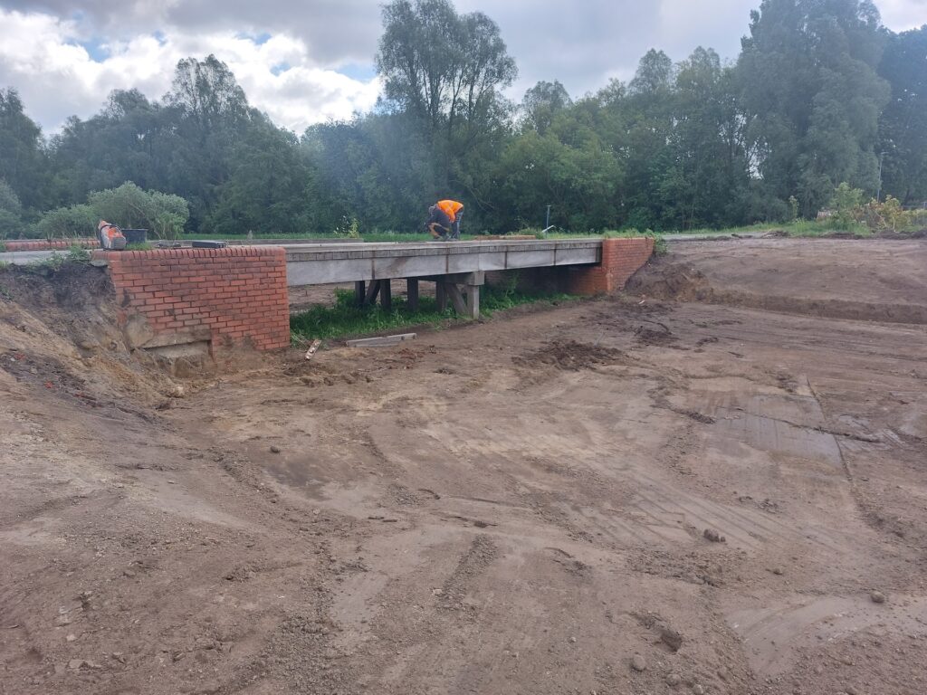 Die Straße Blomenesch wurde gesperrt und der Abriss Flutbrücke begann